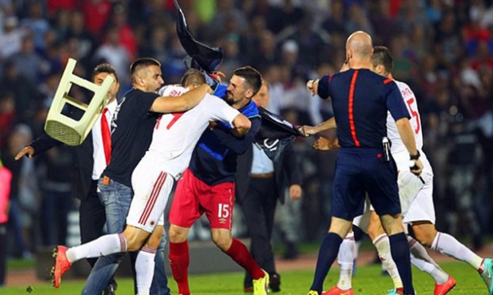 La partita di calcio serbia-albania